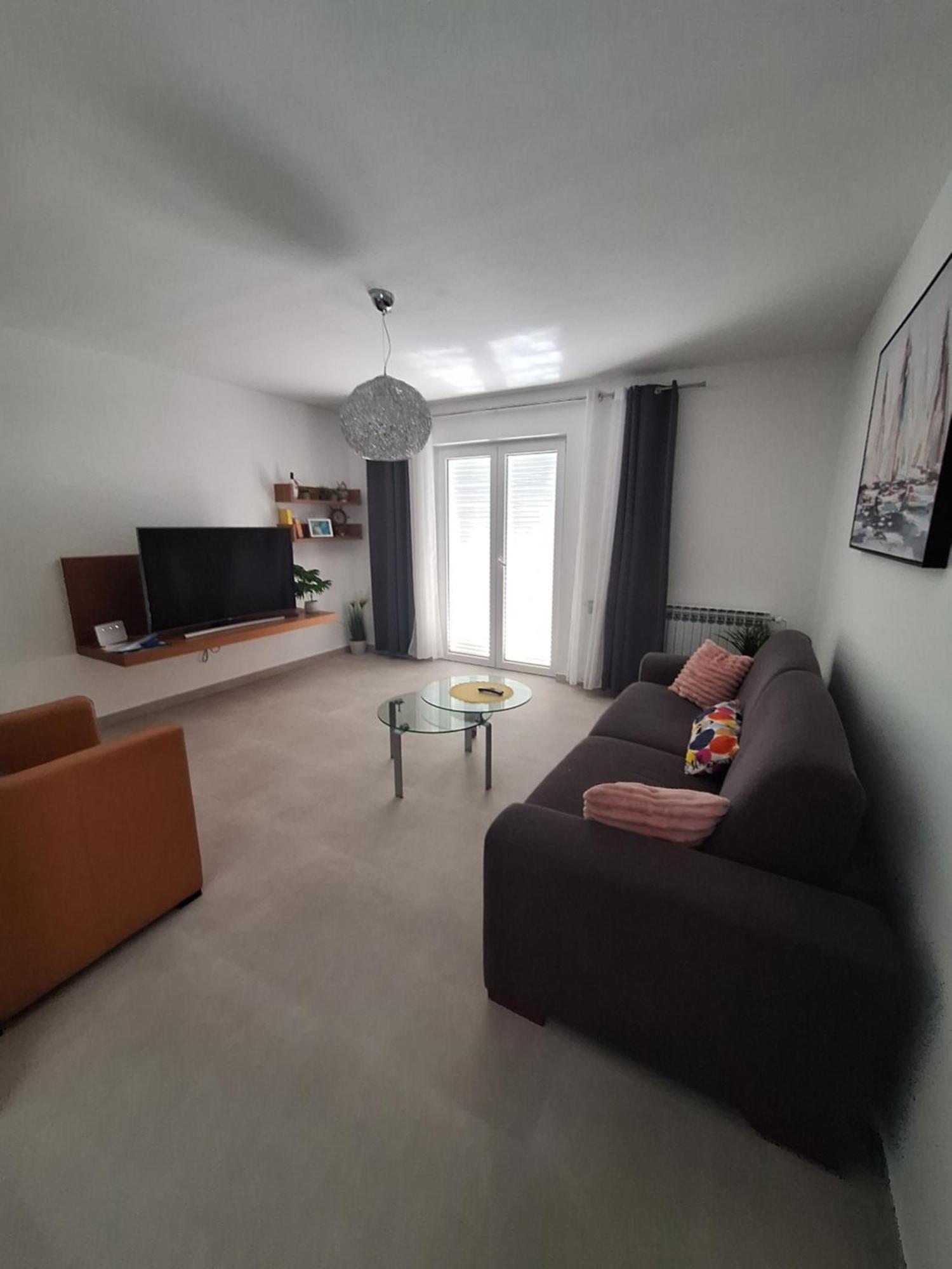 Corina & Franco Appartement *